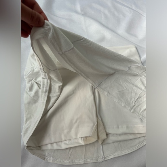 adidas Women's Pleated Skort Size medium NWT - Picture 3 of 6